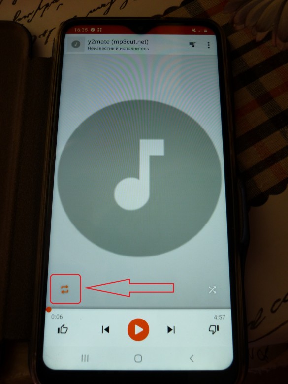 Самсунг а10 аудио воспроизводить по кругу